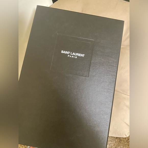 YSL  beautiful royal blue pump size 6.5 - Picture 5 of 5